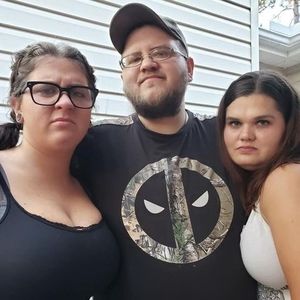 Meet your Posher, Max